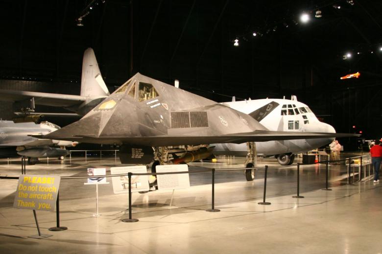 F-117A战斗机